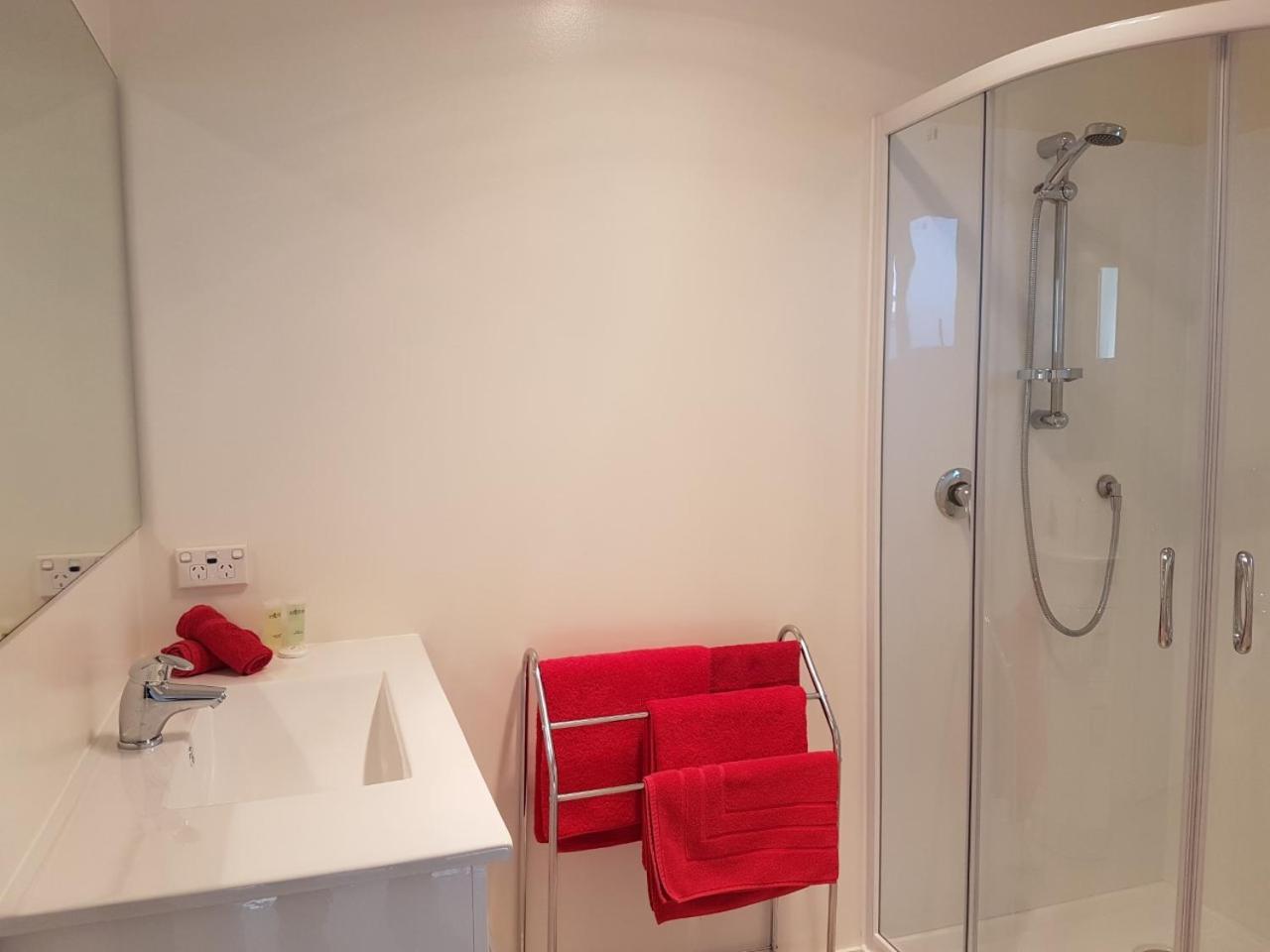 Annandale Accommodation Таупо Екстериор снимка